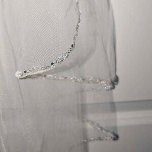 Beaded bridal veil - NWT